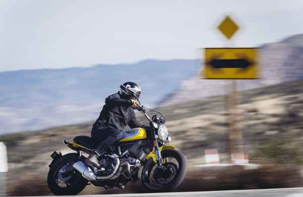 01-ducati-scrambler-dinamiche-015