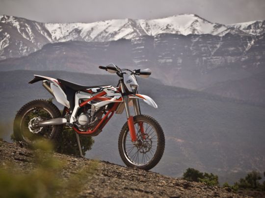 62645 KTM_Freeride_350_Statics_1024